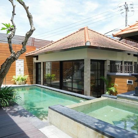 Bugan Villas Seminyak  Bagian luar foto