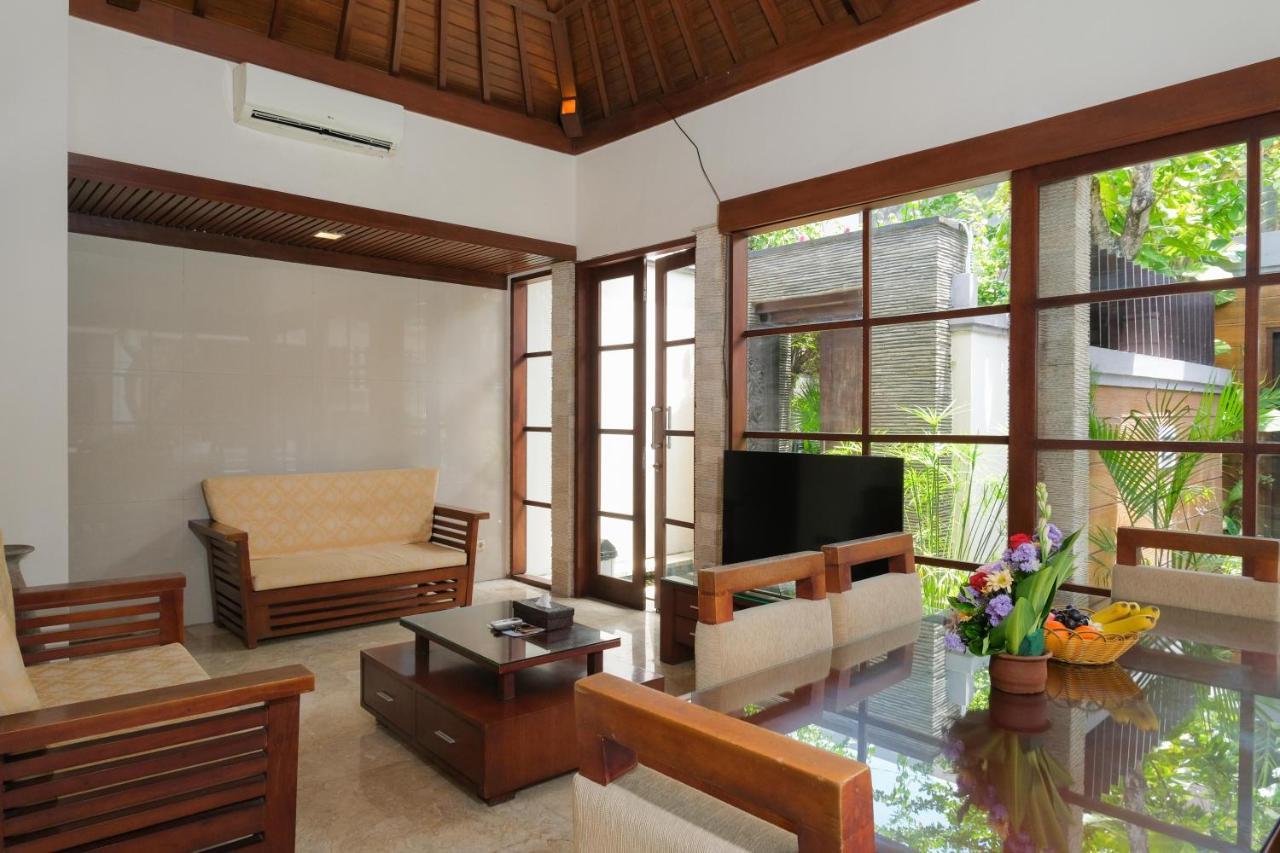 Bugan Villas Seminyak  Bagian luar foto