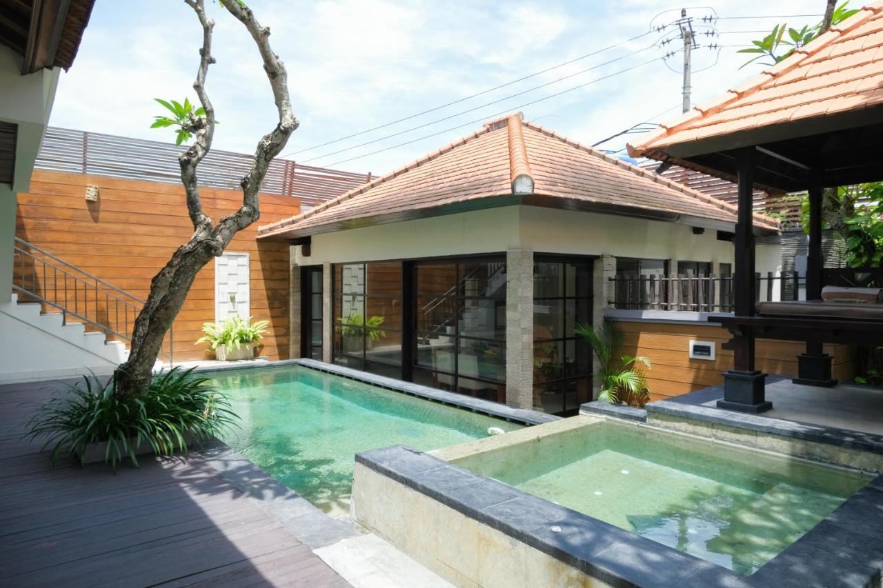 Bugan Villas Seminyak  Bagian luar foto